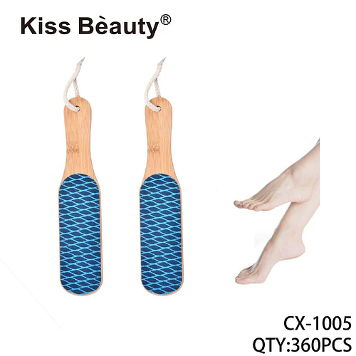 Lima exfoliante para pies doble cara con mango de madera Kiss Bèauty - Chuys Beautys | Chuy's Beautys