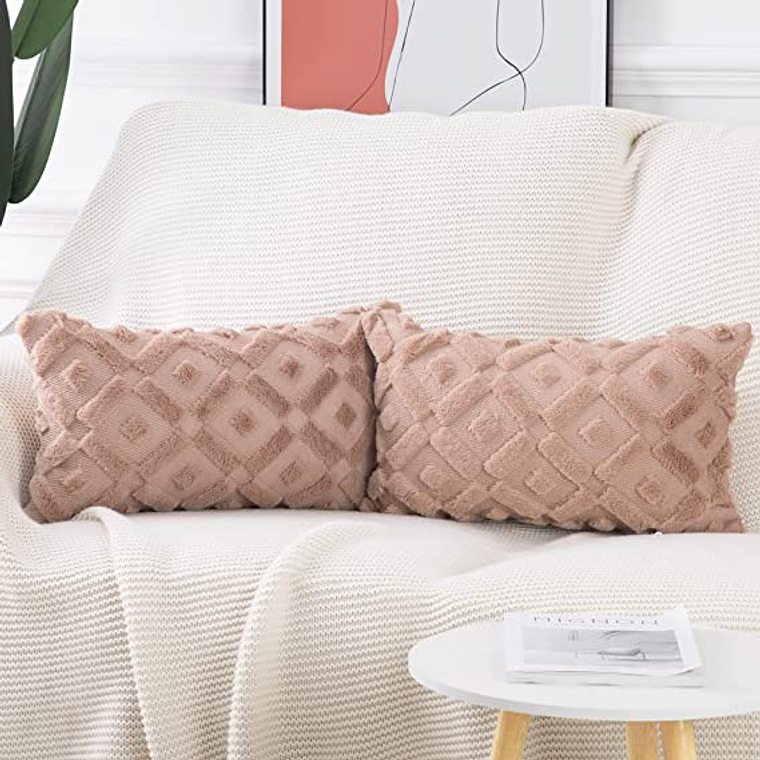 FUNDA DE COJIN  TEXTURA GEOMETRICA LANA CORTA Y TERCIOPELO 30 X 50 MARRÓN CLARO 1