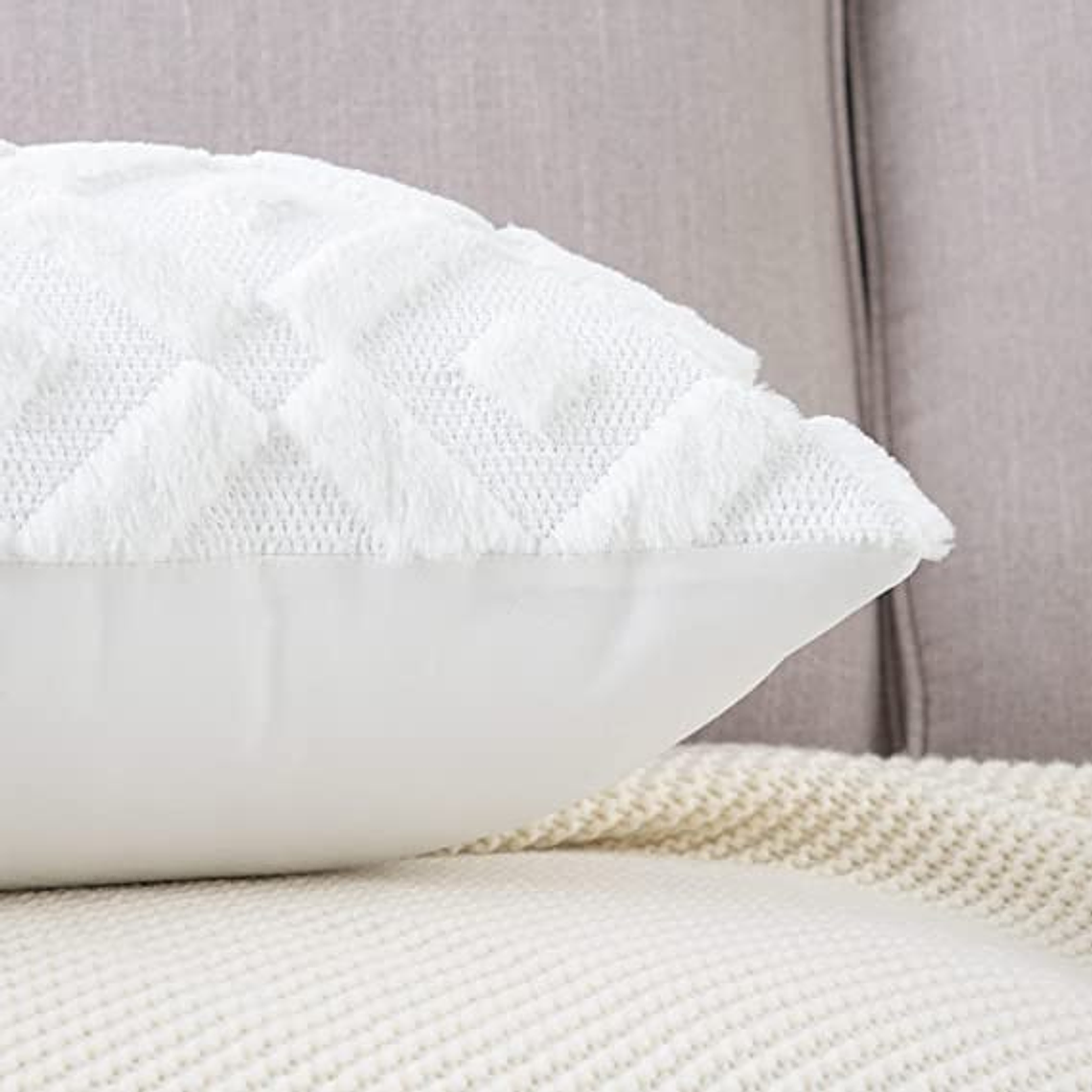 FUNDA DE COJIN  TEXTURA GEOMETRICA LANA CORTA Y TERCIOPELO 30 X 50 BLANCO PURO 5