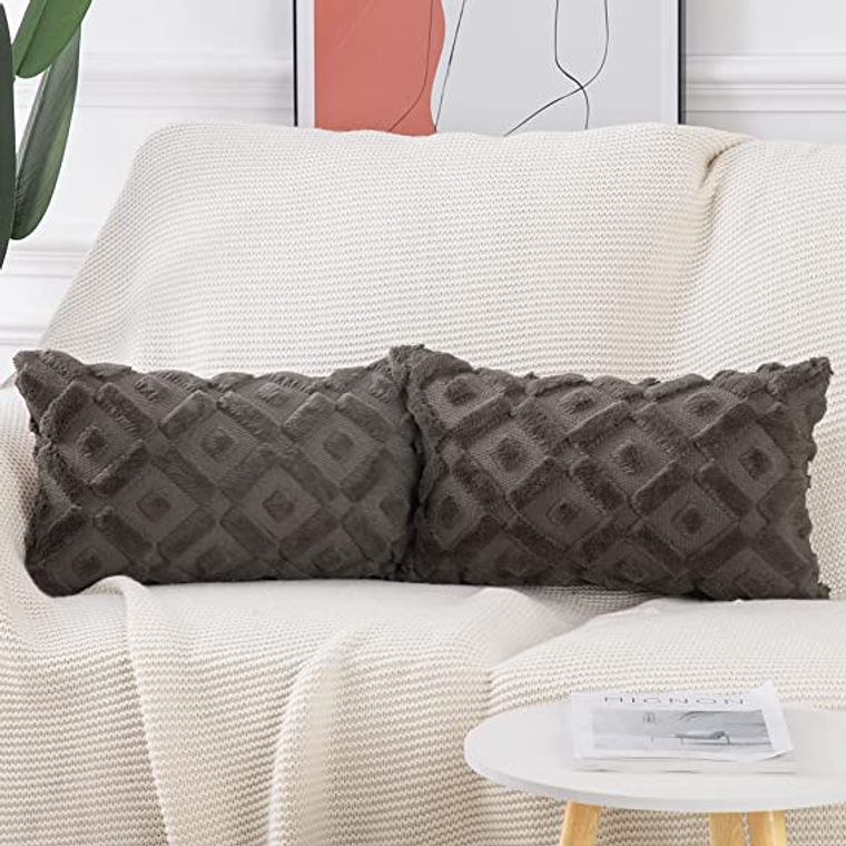 FUNDA DE COJIN  TEXTURA GEOMETRICA LANA CORTA Y TERCIOPELO 30 X 50 GRIS PARDO 3