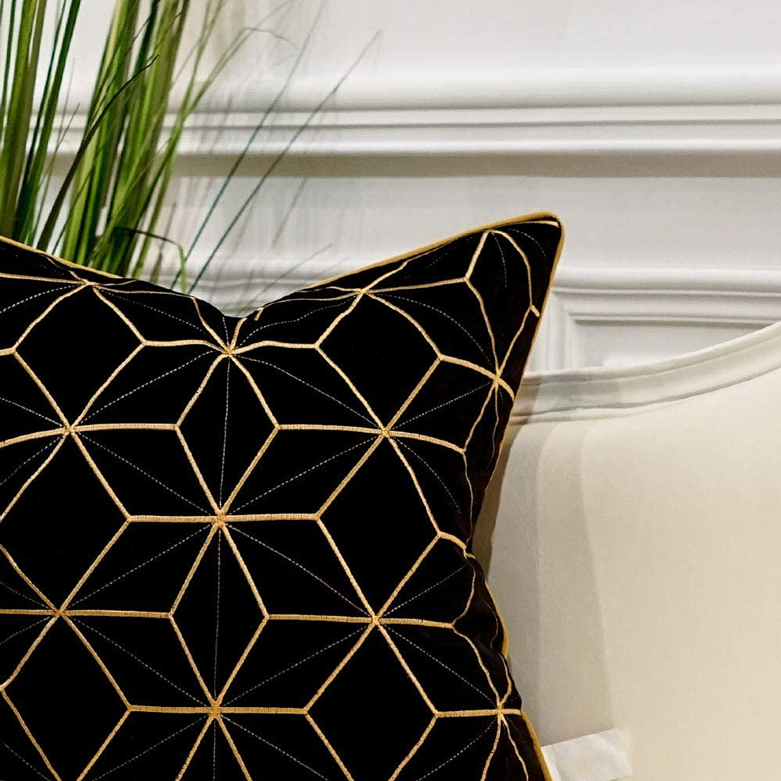 FUNDA DE COJIN  ESTILO GEOMETRICO TEXTURIZADO 45 X 45 NEGRO 4