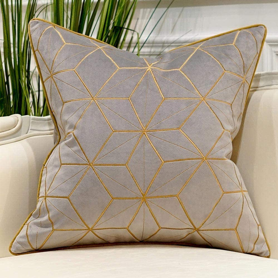 FUNDA DE COJIN  ESTILO GEOMETRICO TEXTURIZADO 45 X 45 GRIS DORADO 1