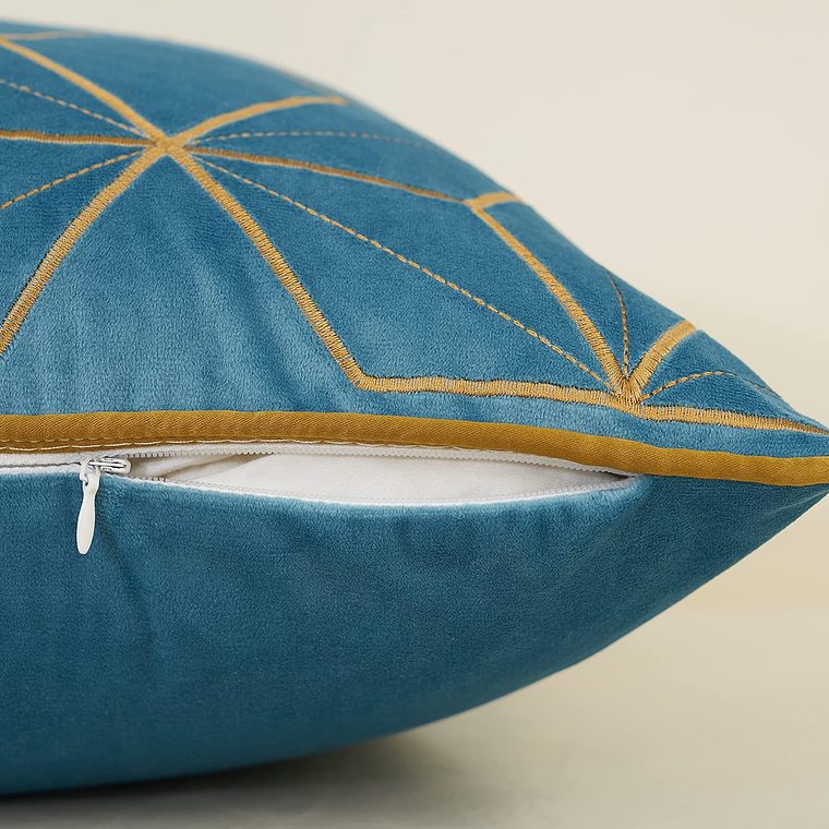 FUNDA DE COJIN  ESTILO GEOMETRICO TEXTURIZADO 45 X 45 AZUL CLARO 4