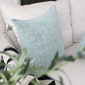 FUNDA DE COJIN  CON CHENILLE TEXTURIZADO  45 X 45 VERDE AZULADO