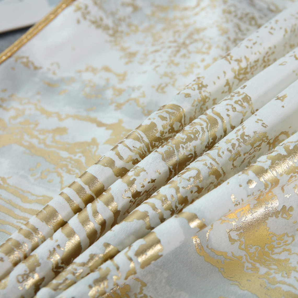 FUNDA DE COJIN 100% TERCIOPELO  45 X 45 BLANCO ORO 6