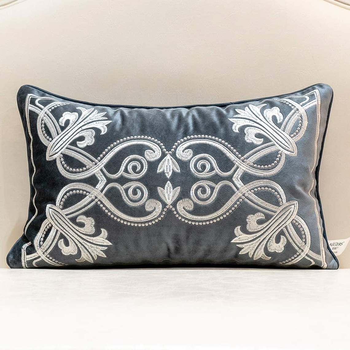 FUNDA DE COJIN 100% TERCIOPELO  ESTILO BOHEMIO 30 X 50 GRIS 1