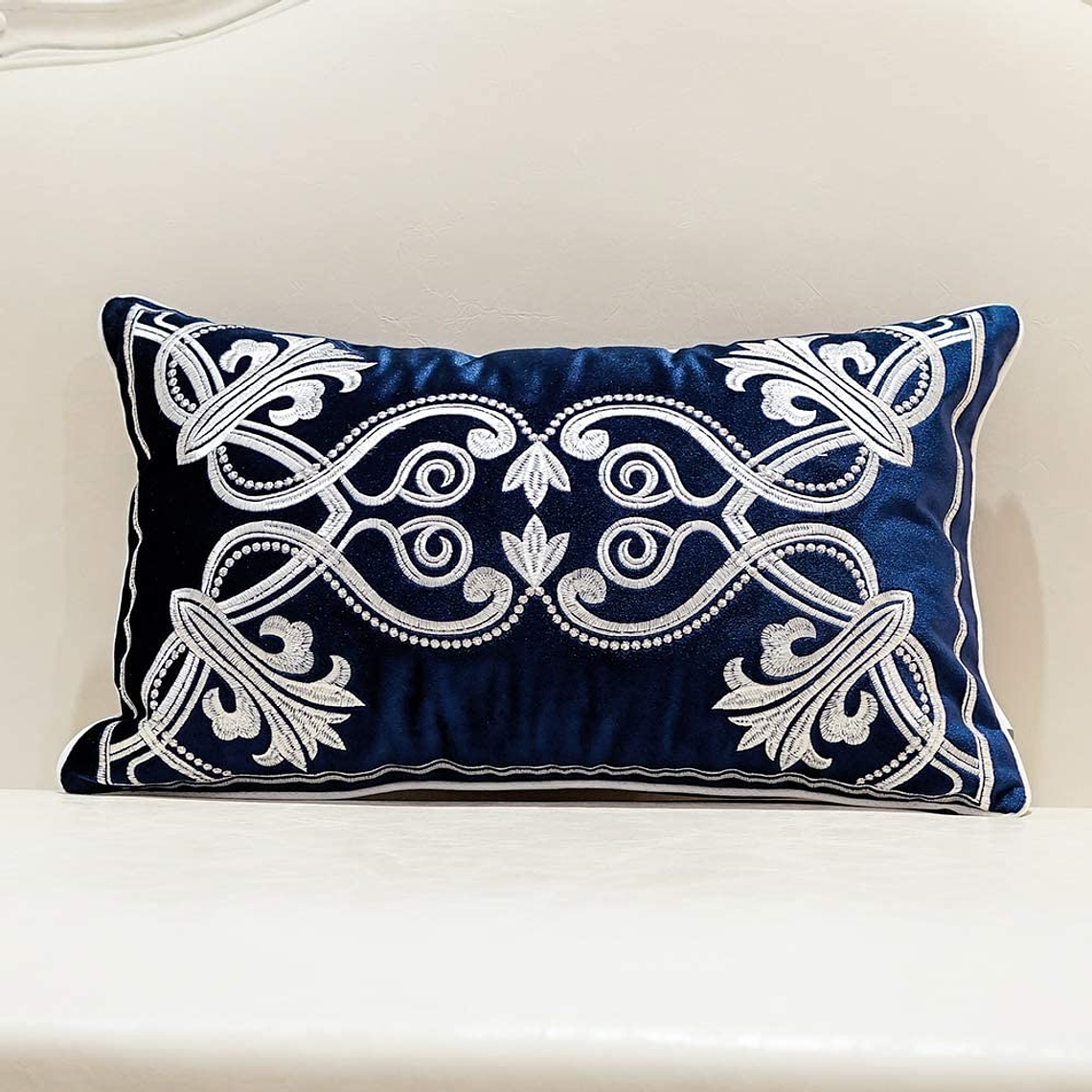 FUNDA DE COJIN 100% TERCIOPELO  ESTILO BOHEMIO 30 X 50 AZUL MARINO 2