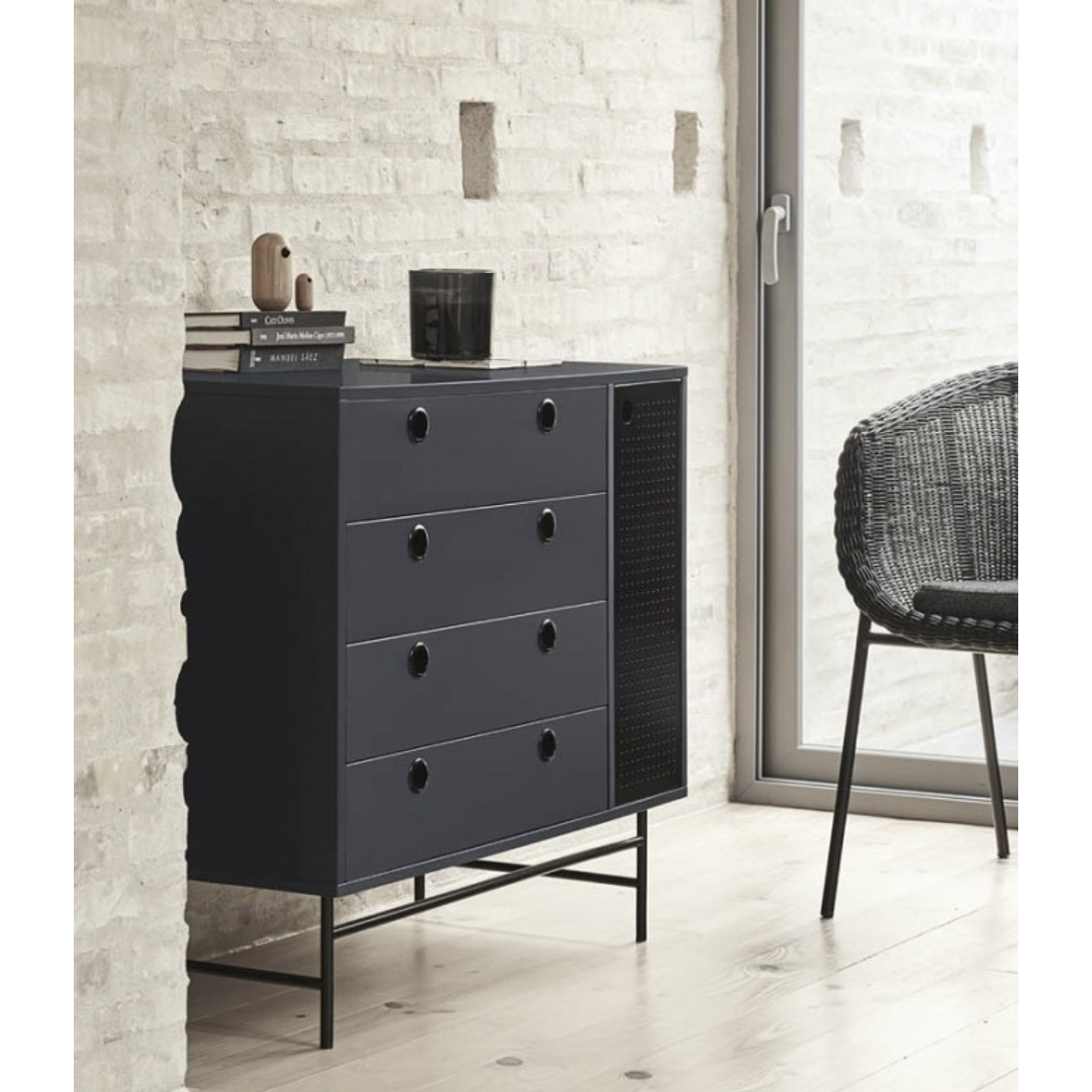 CÓMODA PUNTO 4 CAJONES Y PUERTA 97 CM 2