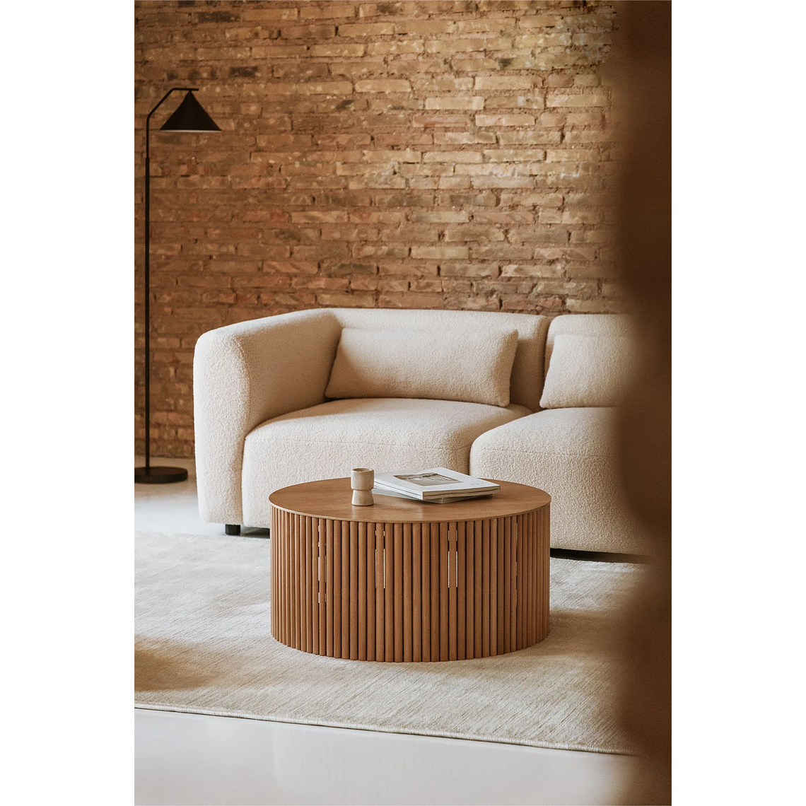 Mesa de Centro Redonda en Madera color marrón roble (Ø75 cm) Belmira 1