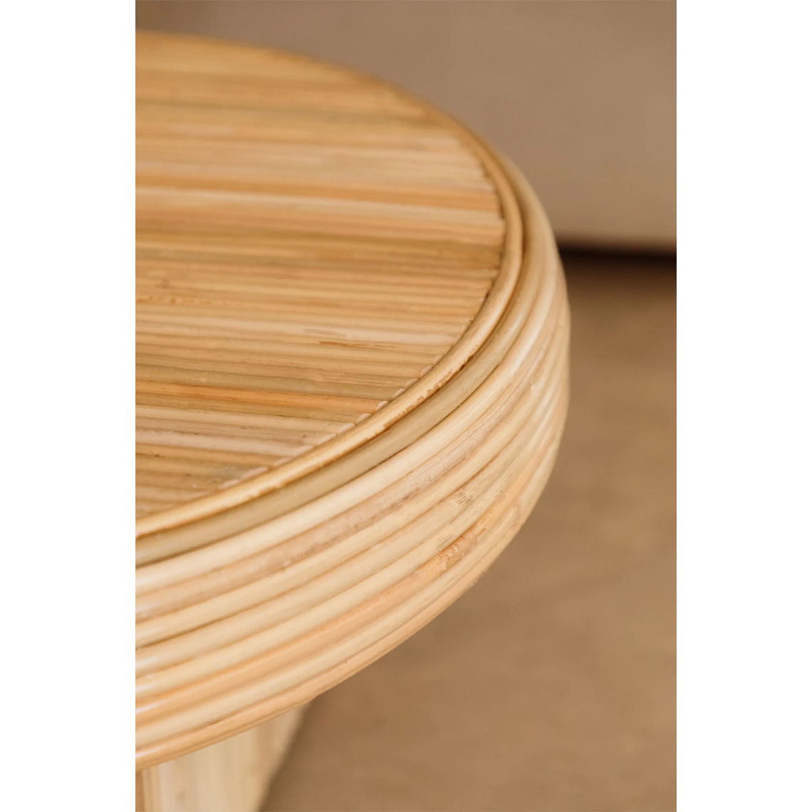 Mesa de Centro Ovalada en Ratán Zerfe 80 cm 2