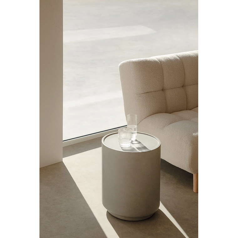 Mesa lateral Redonda de Cemento Gris Arena (Ø35 cm) Darwys 1