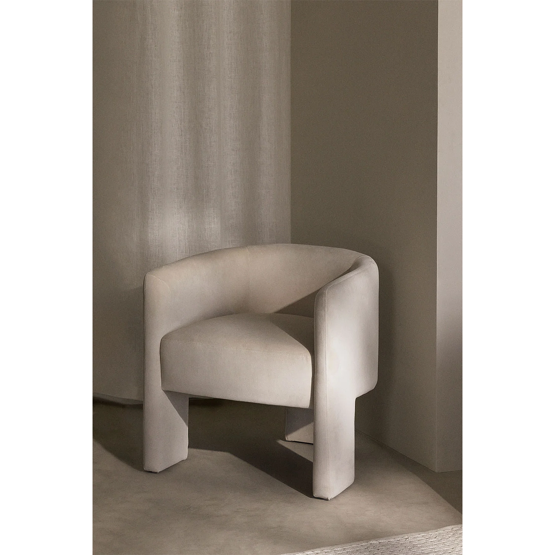 Poltrona en Terciopelo Xastru color beige 1