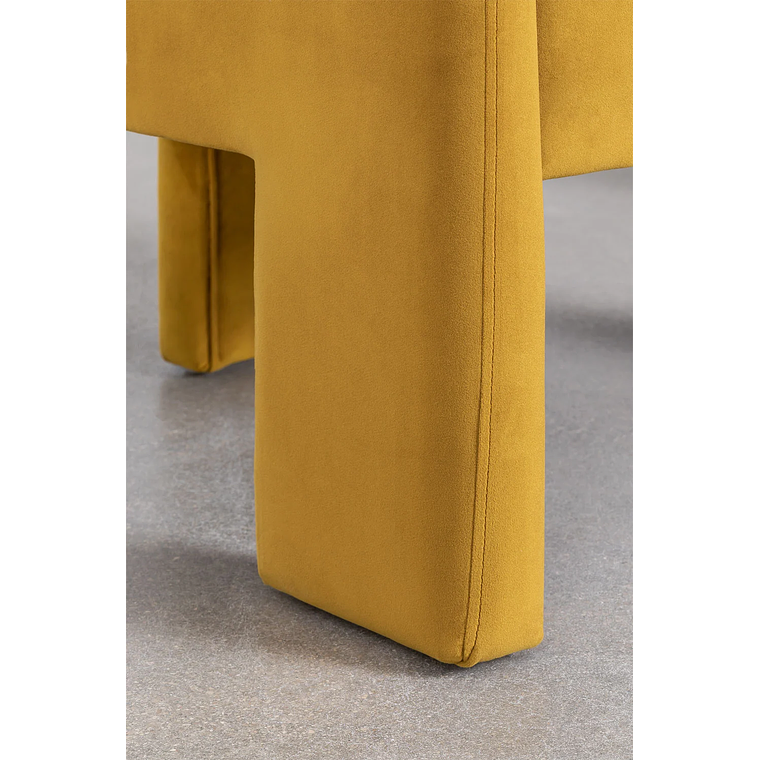 Poltrona en Terciopelo Xastru color mostaza 5