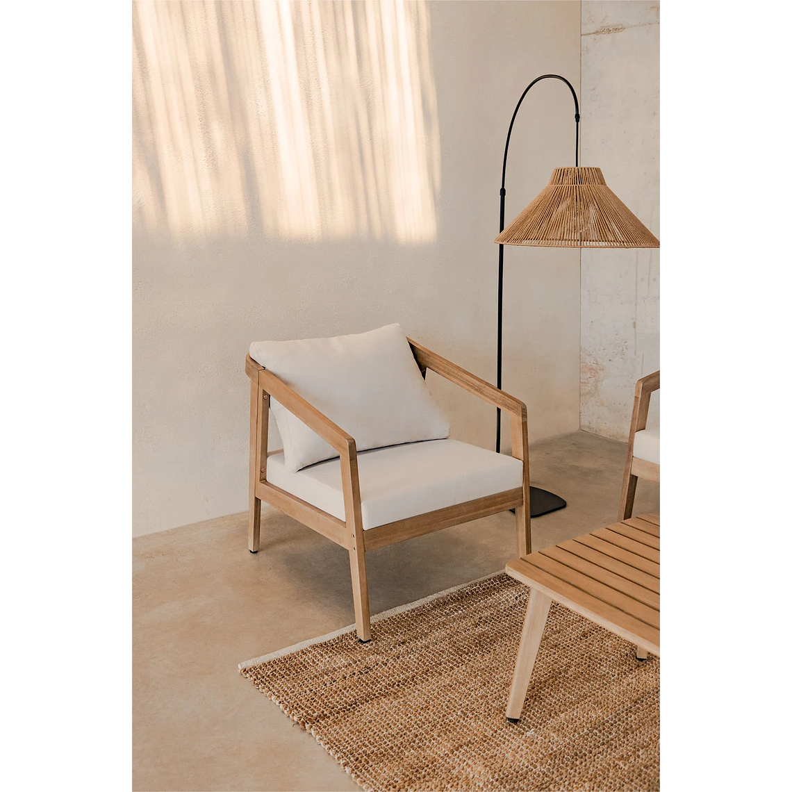 Poltrona en Madera de Acacia Kaela 1