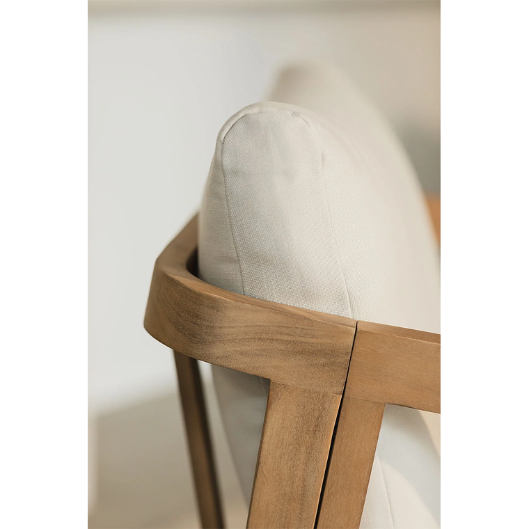 Poltrona en Madera de Acacia Kaela 2