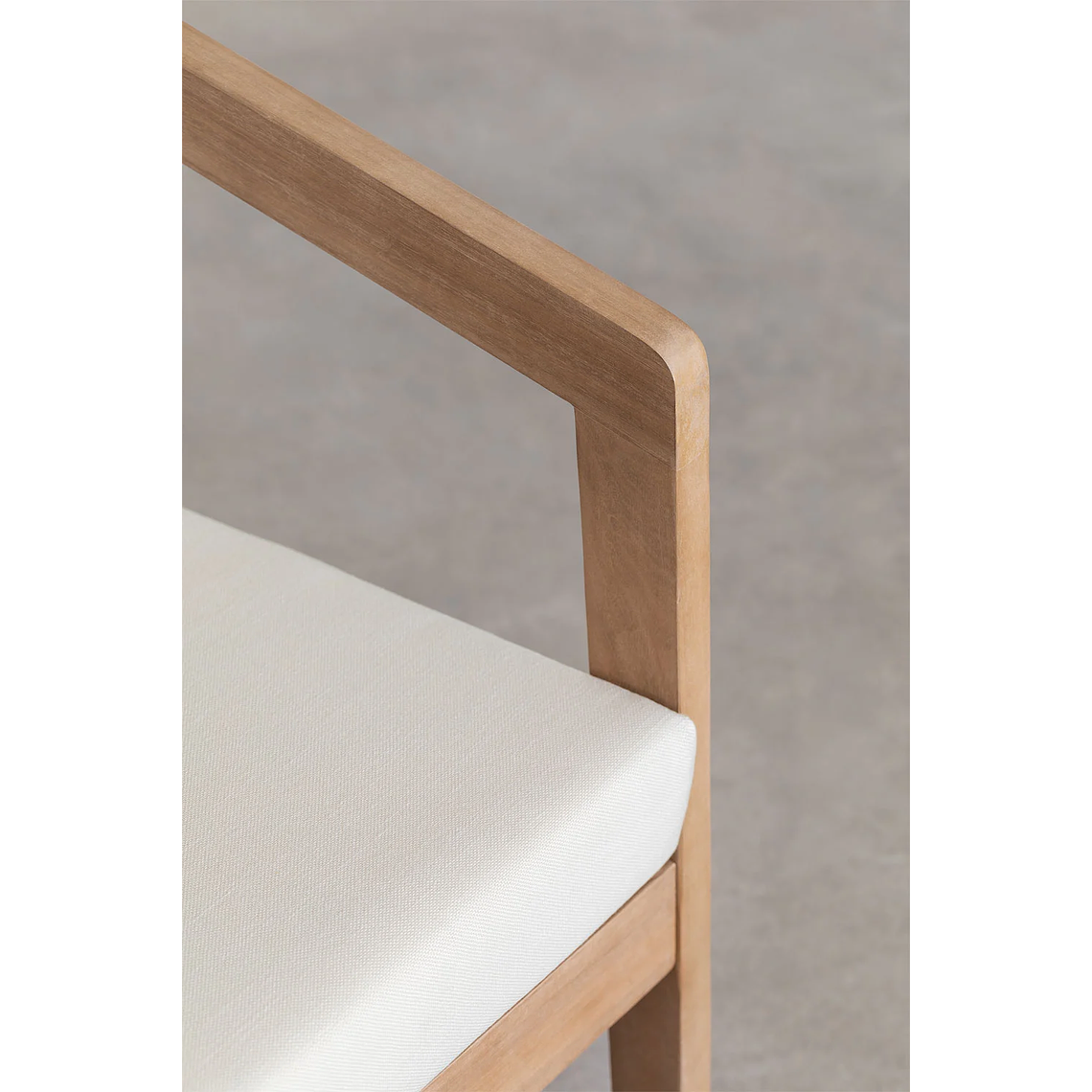 Poltrona en Madera de Acacia Kaela 7