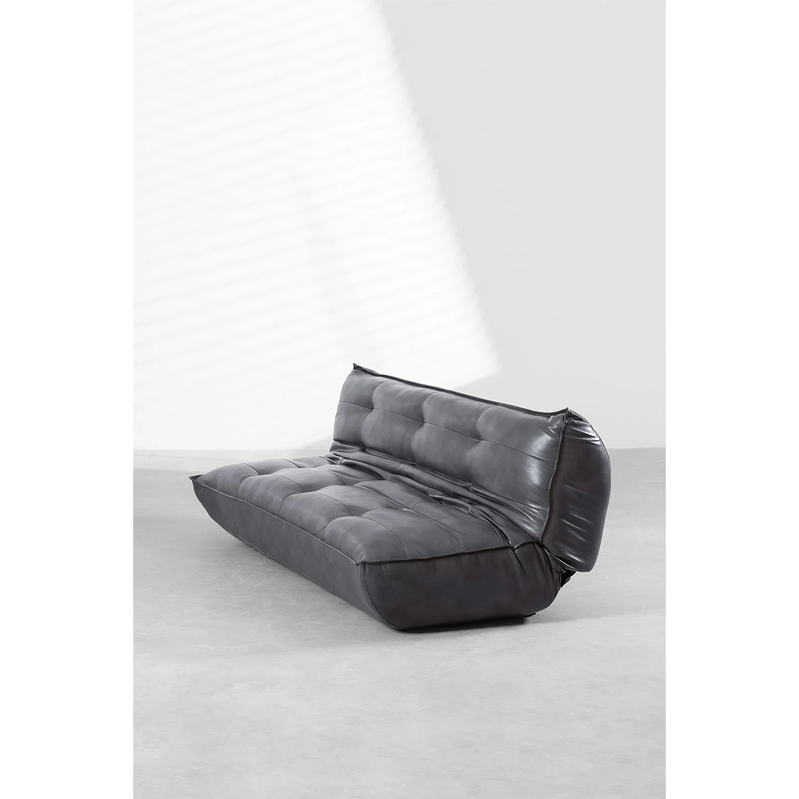 Sofá Cama de 3 Plazas en Polipiel Mati color gris 1