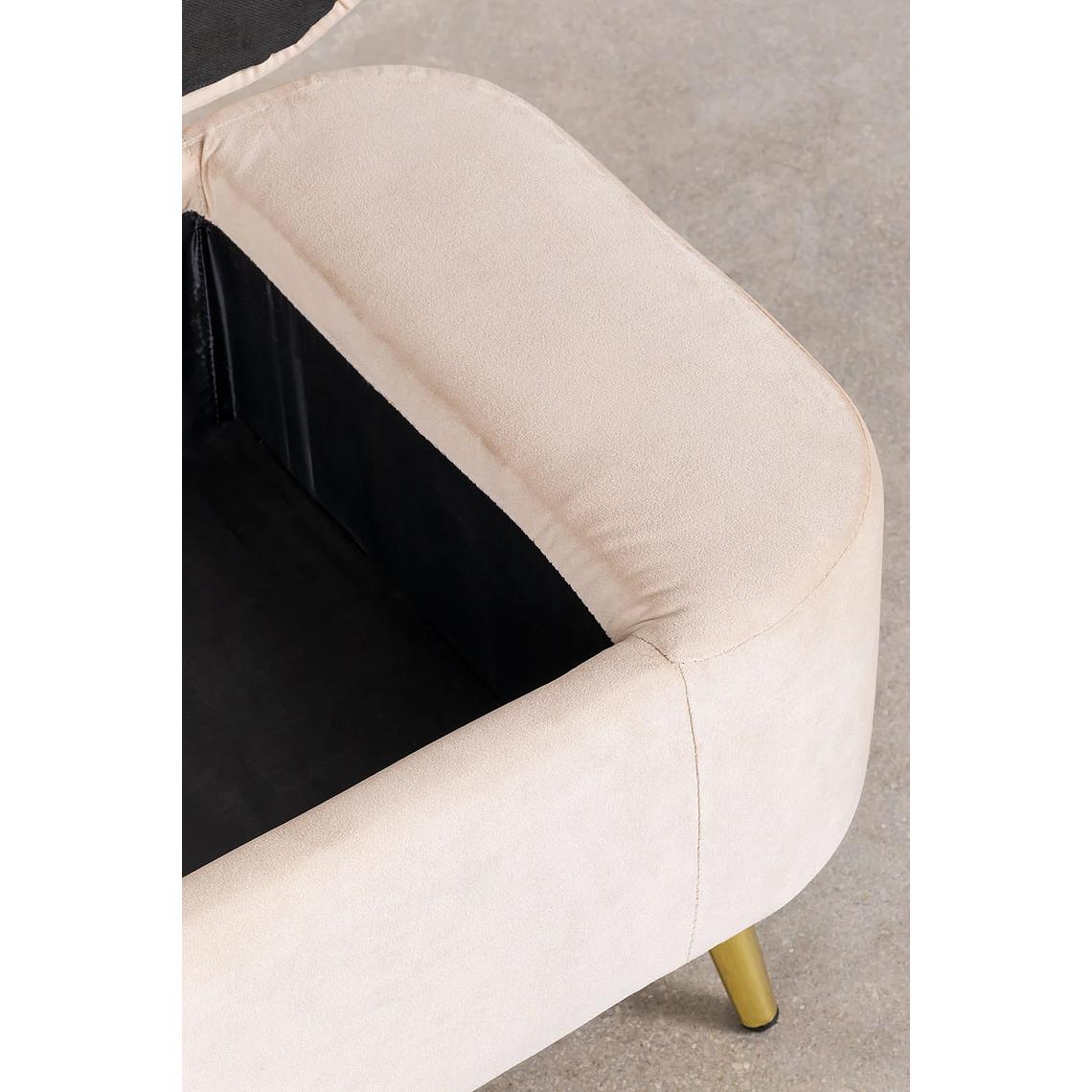 Banqueta Baúl en Terciopelo Izadi beige 6