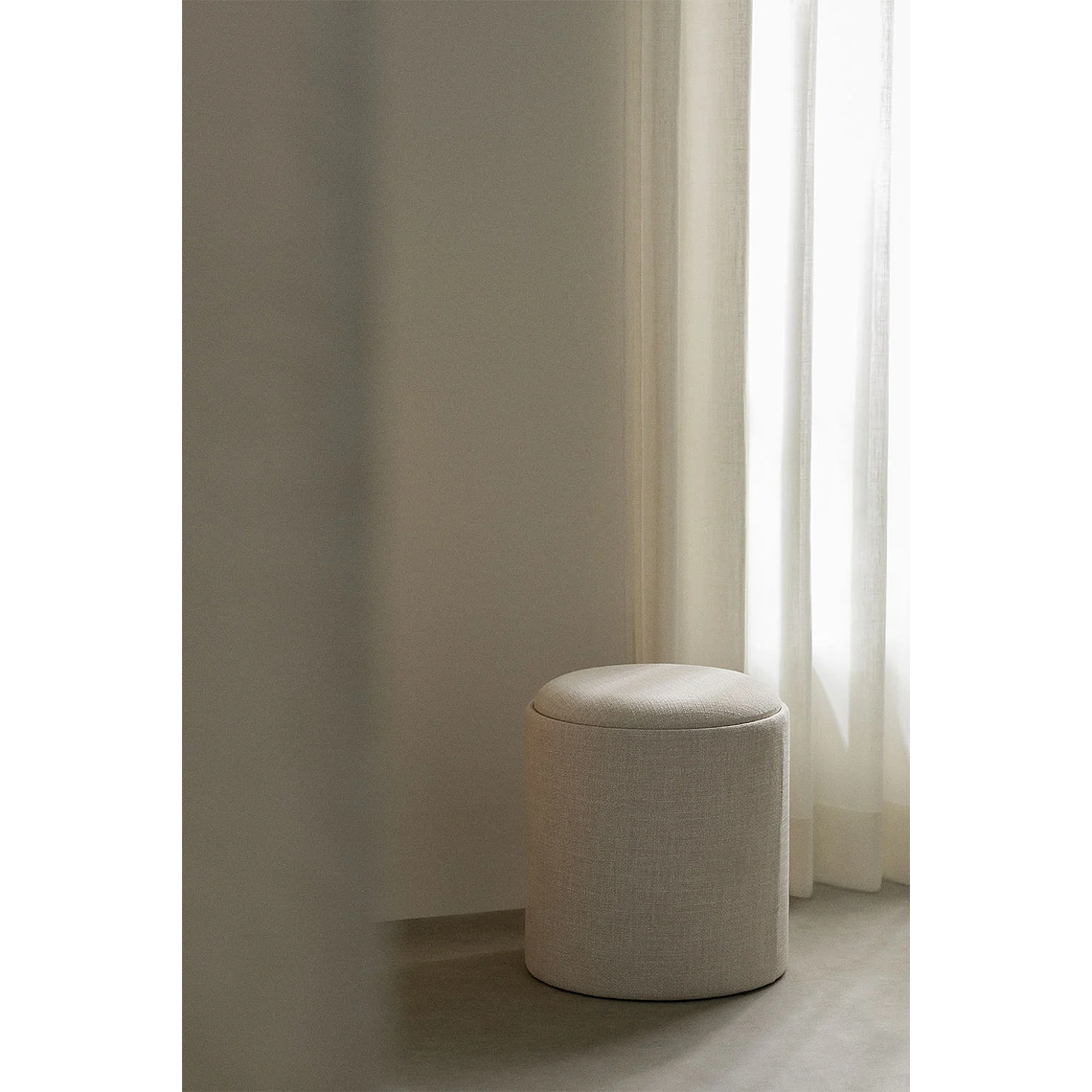 Puff Redondo con Bandeja y Almacenaje en Lino Berkeleni 39 cm 1