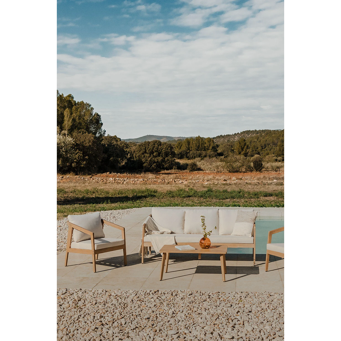 Terraza en madera de acacia 3 plazas y Mesa de Centro Kaela 2