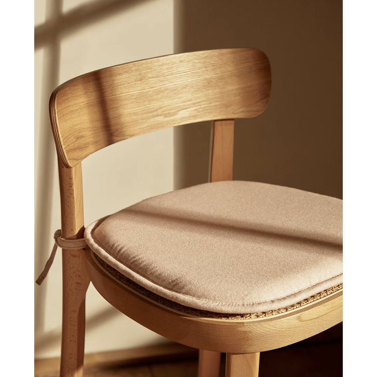 Taburete Romane de madera de haya acabado natural y chapa de fresno y ratán altura 75 cm 4