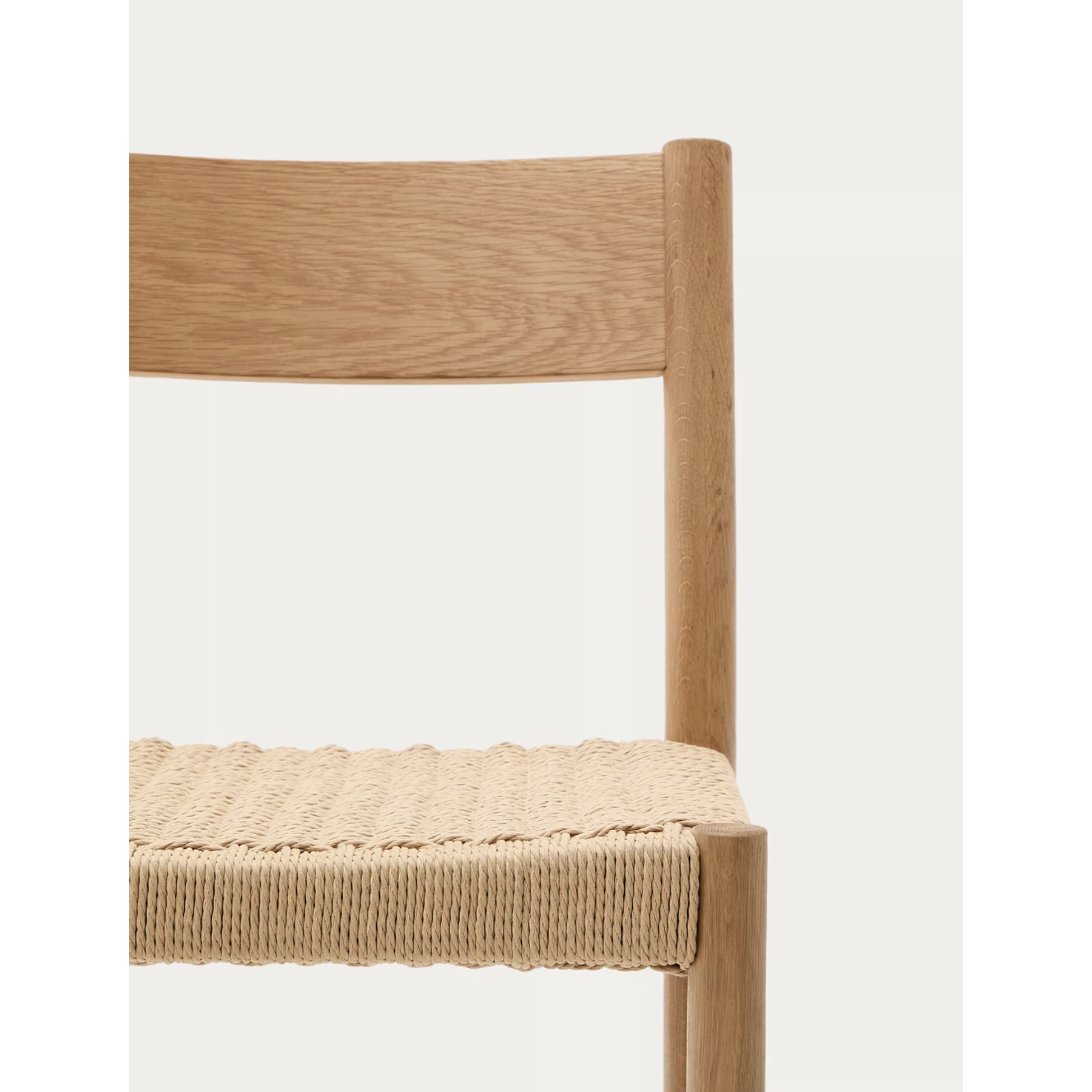 Taburete Yalia respaldo madera maciza roble acabado natural y asiento cuerda 65cm FSC 100%