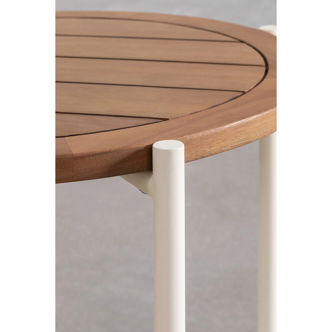 Juego de Balcón de 2 Sillones y Mesa de Centro en Madera de Eucalipto y Acero Blanco Kerkera 9