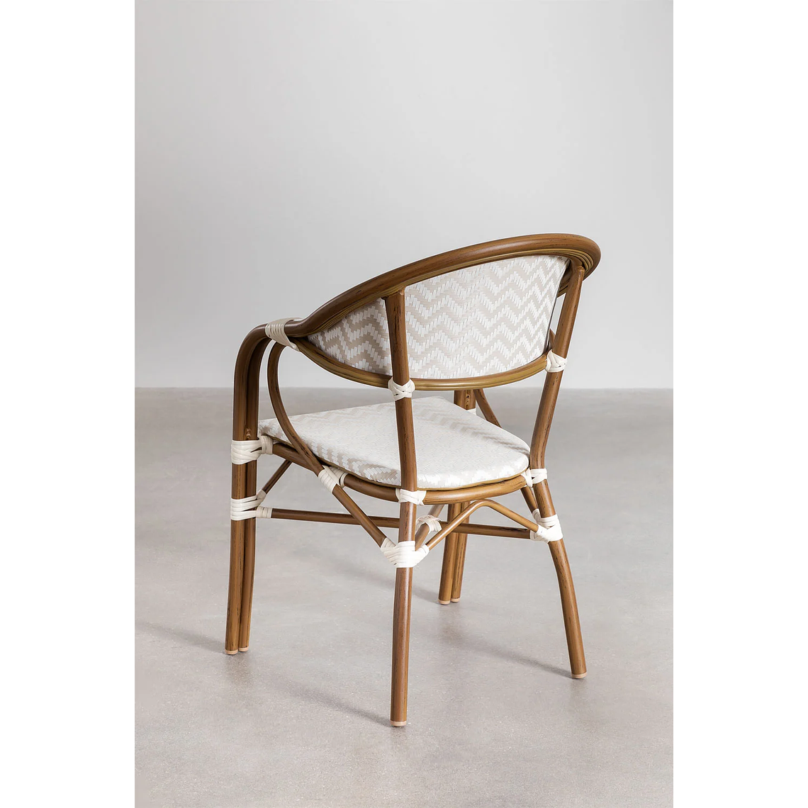 Juego de Balcón Mesa Redonda (Ø80 cm) y 2 Sillas de Jardín Apilables con Reposabrazos en Aluminio Brielle Bistro 8