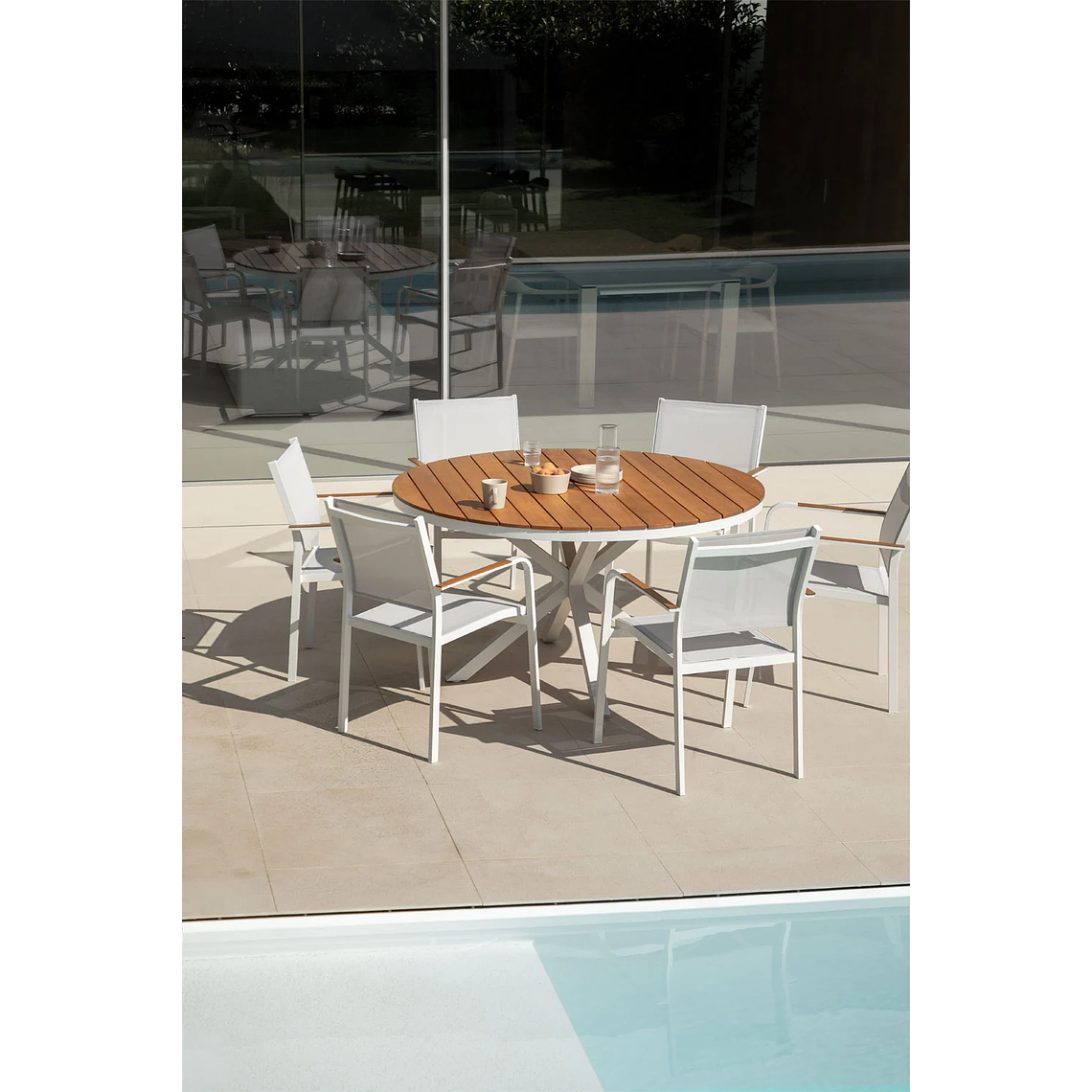 Juego de Comedor Mesa Redonda (Ø140 cm) y 6 Sillas de Jardín Archer Blanco Gardenia 1