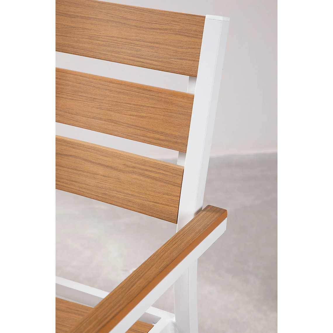 Juego de Comedor Mesa Extensible Rectangular en Aluminio (150-197x90 cm) y 6 Sillas de Jardín Apilables con Reposabrazos Saura Blanco Gardenia 9