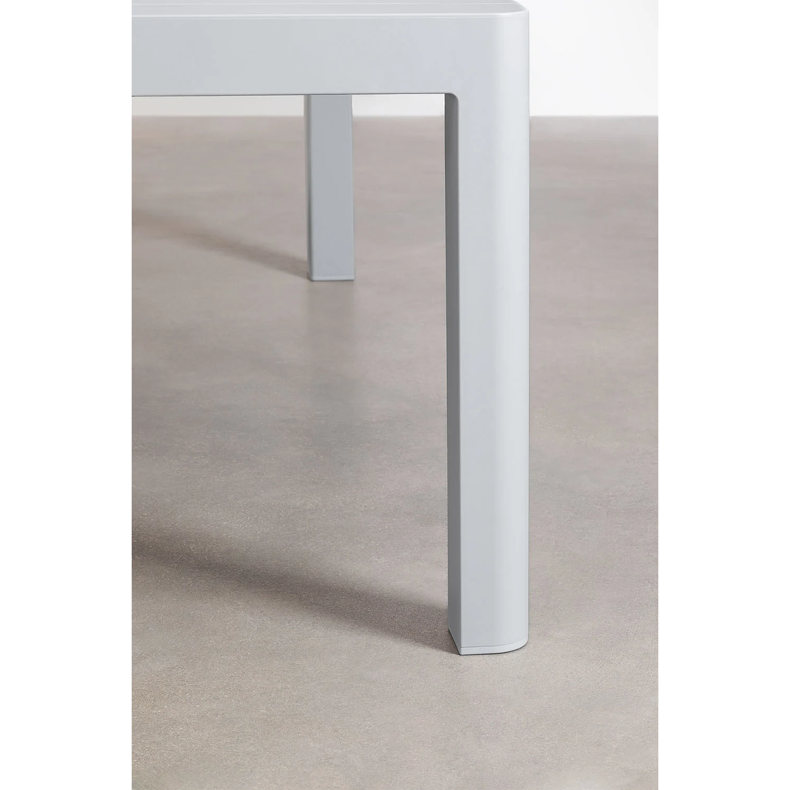 Juego de Mesa Rectangular (180x100 cm) Arnadine y 6 Sillas de Jardín Apilables en Aluminio Alberta Gris Claro 4