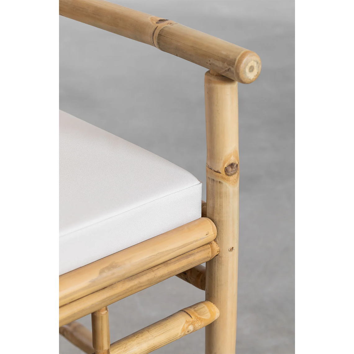 Juego de Mesa Rectangular (200x80 cm) y 8 Sillas de Jardín con Reposabrazos en Bambú Senia 9