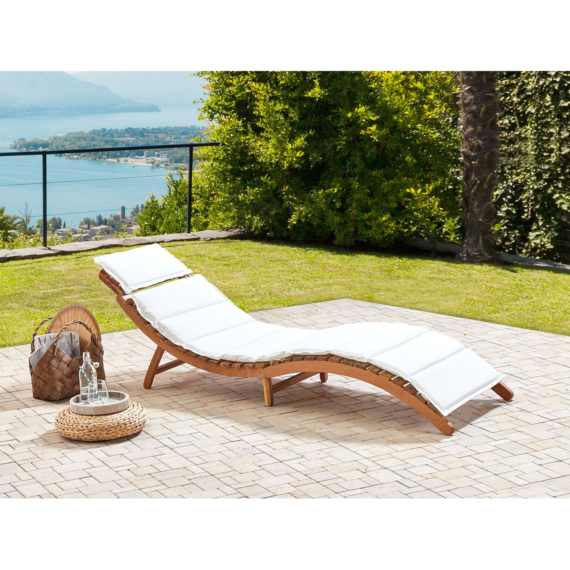 Reposera de jardín de madera con cojín blanco LUINO Blanca 1