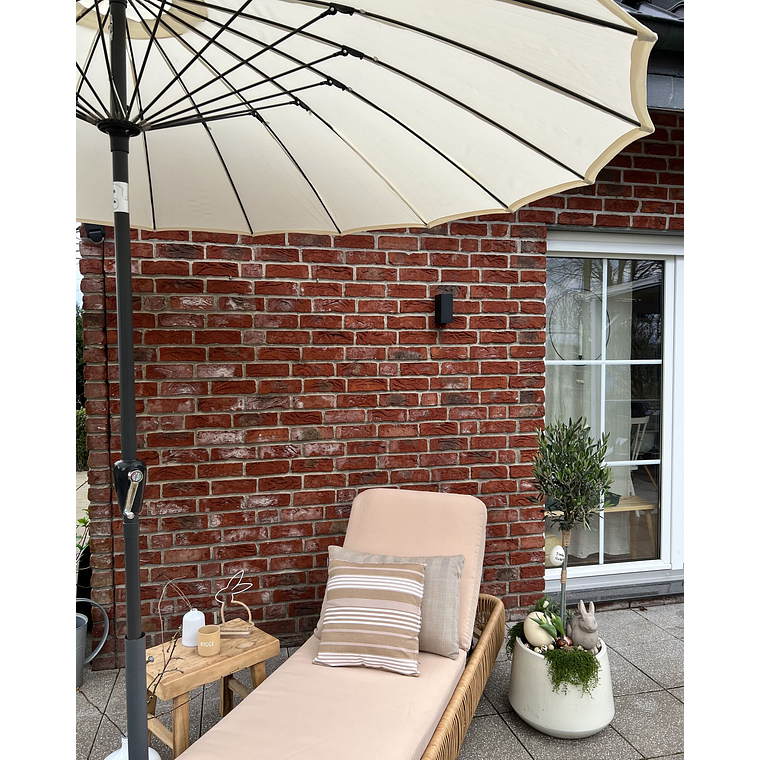 Reposera de jardín de ratán beige/natural OSINI 3