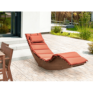 Reposera de jardín de madera de acacia oscura con cojín rojo BRESCIA