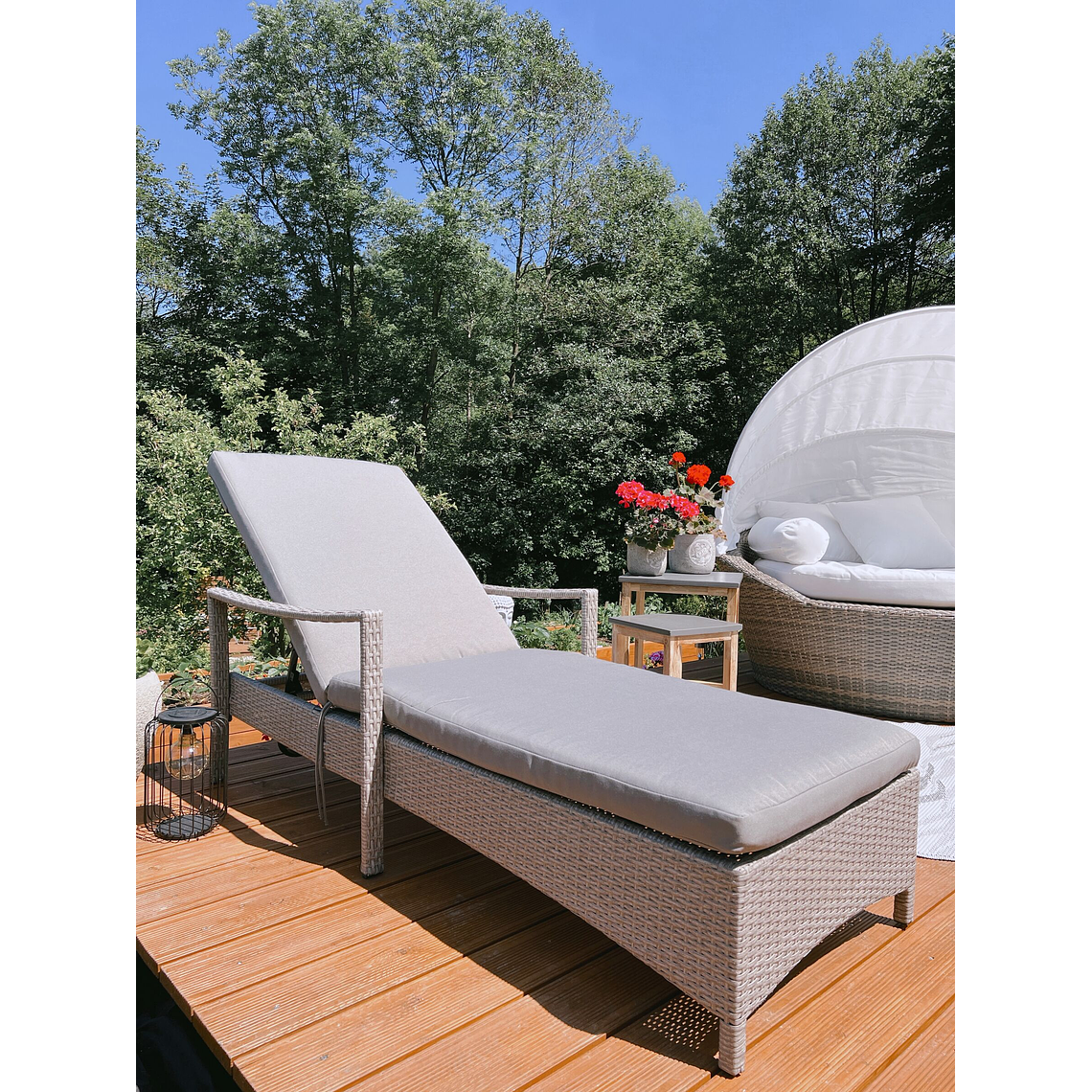 Reposera de jardín de ratán gris VASTO 3