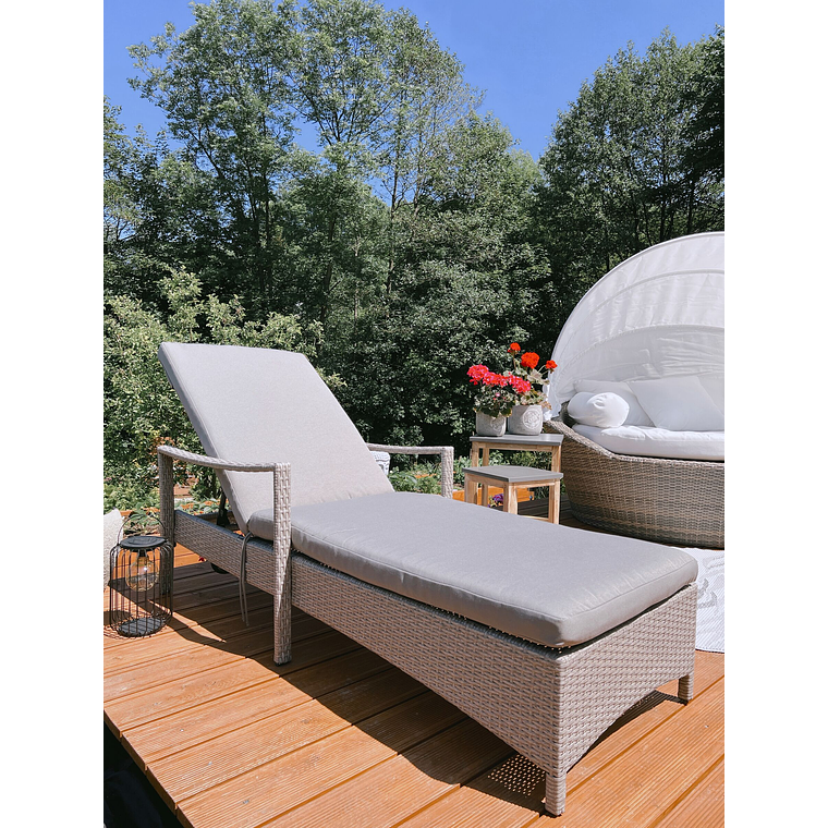 Reposera de jardín de ratán gris VASTO 3