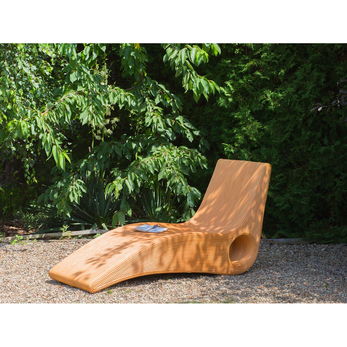 Reposera de ratán madera clara AIROLE 2