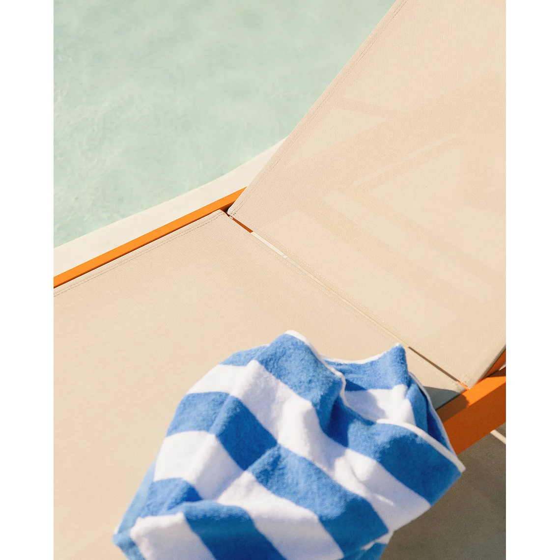 REPOSERA Y MESA AUXILIAR DE ALUMINIO NEW KRETA NARANJA TERRA 4