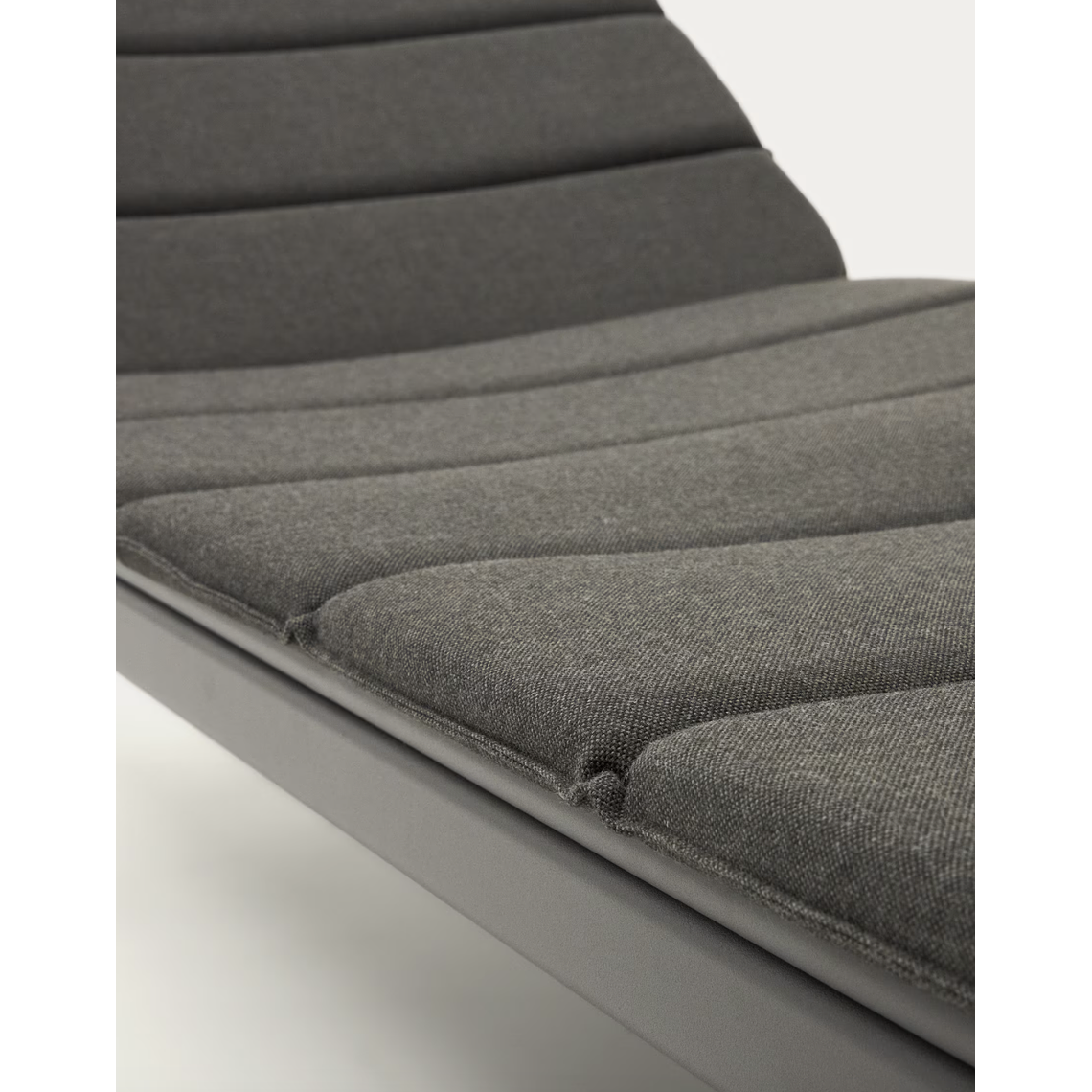 Reposera de exterior Marcona de aluminio con acabado pintado blanco 3