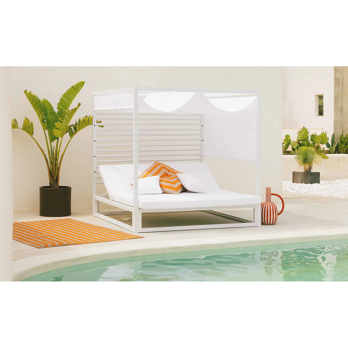 CAMA BALINESA RECLINABLE DE TELA Y ALUMINIO MERSIA BLANCO POLAR 1