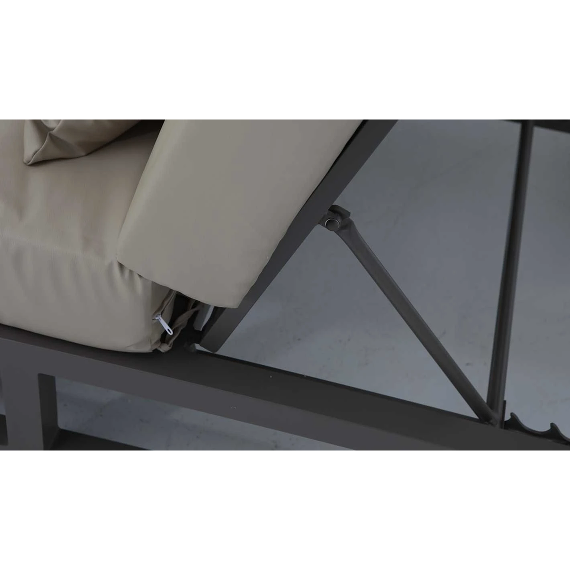 Cama Balinesa aluminio con cojines náuticos marrón CAPE TOWN 3