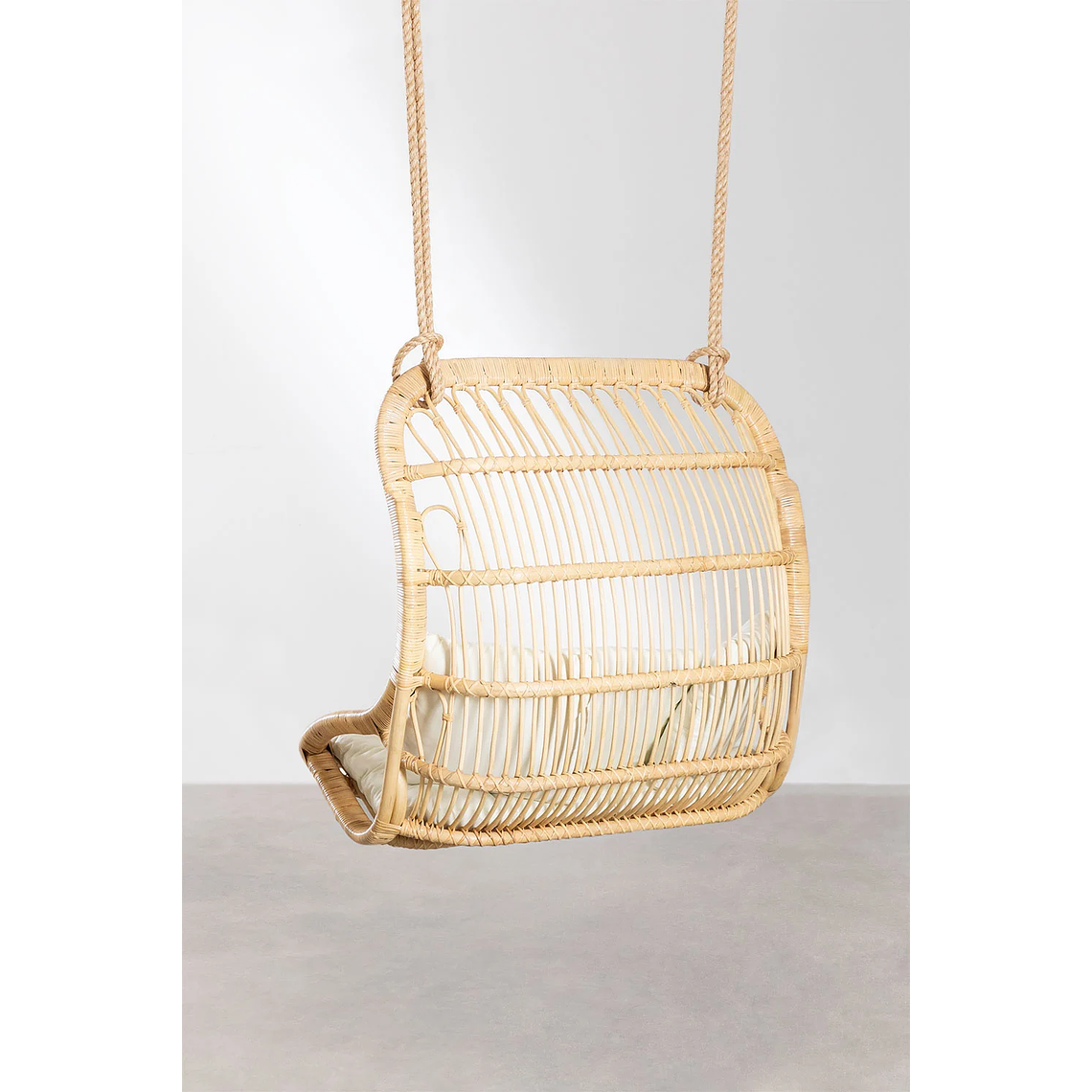 Silla Colgante de Jardín en Ratán Taveira 2