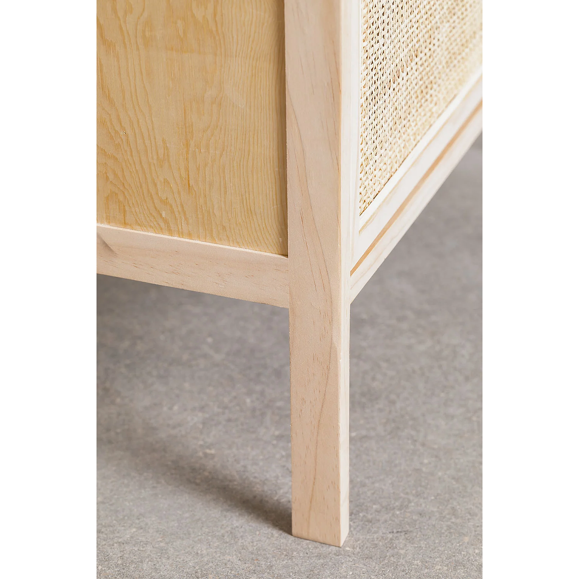 Velador en Ratán y Madera Reyna 5