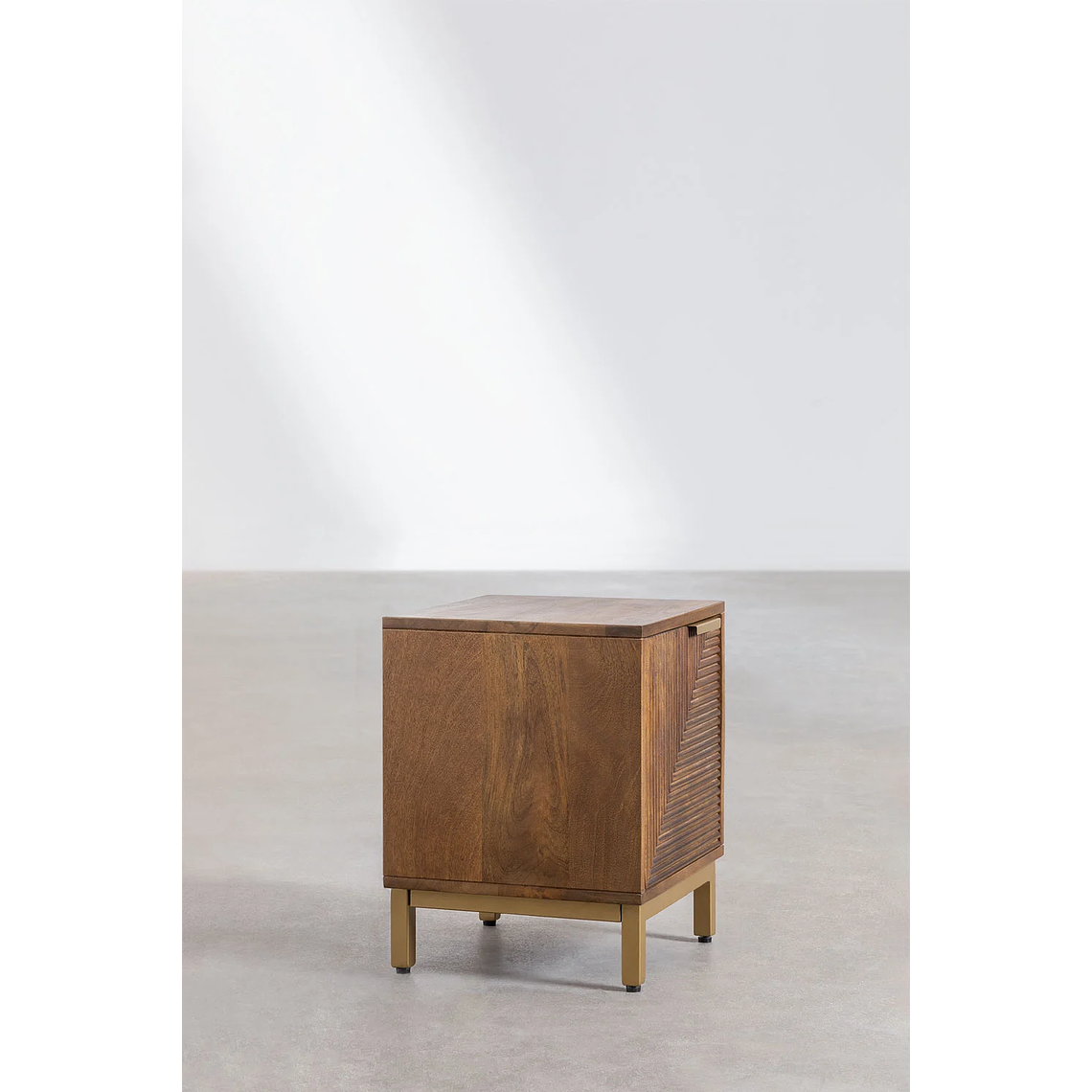 Velador en Madera de Mango Baty 3