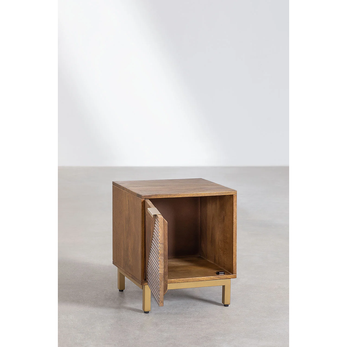 Velador en Madera de Mango Baty 4