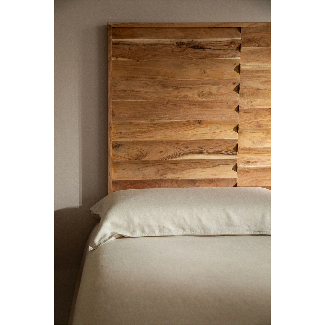Respaldo cama 150cm en madera de acacia Petter 3