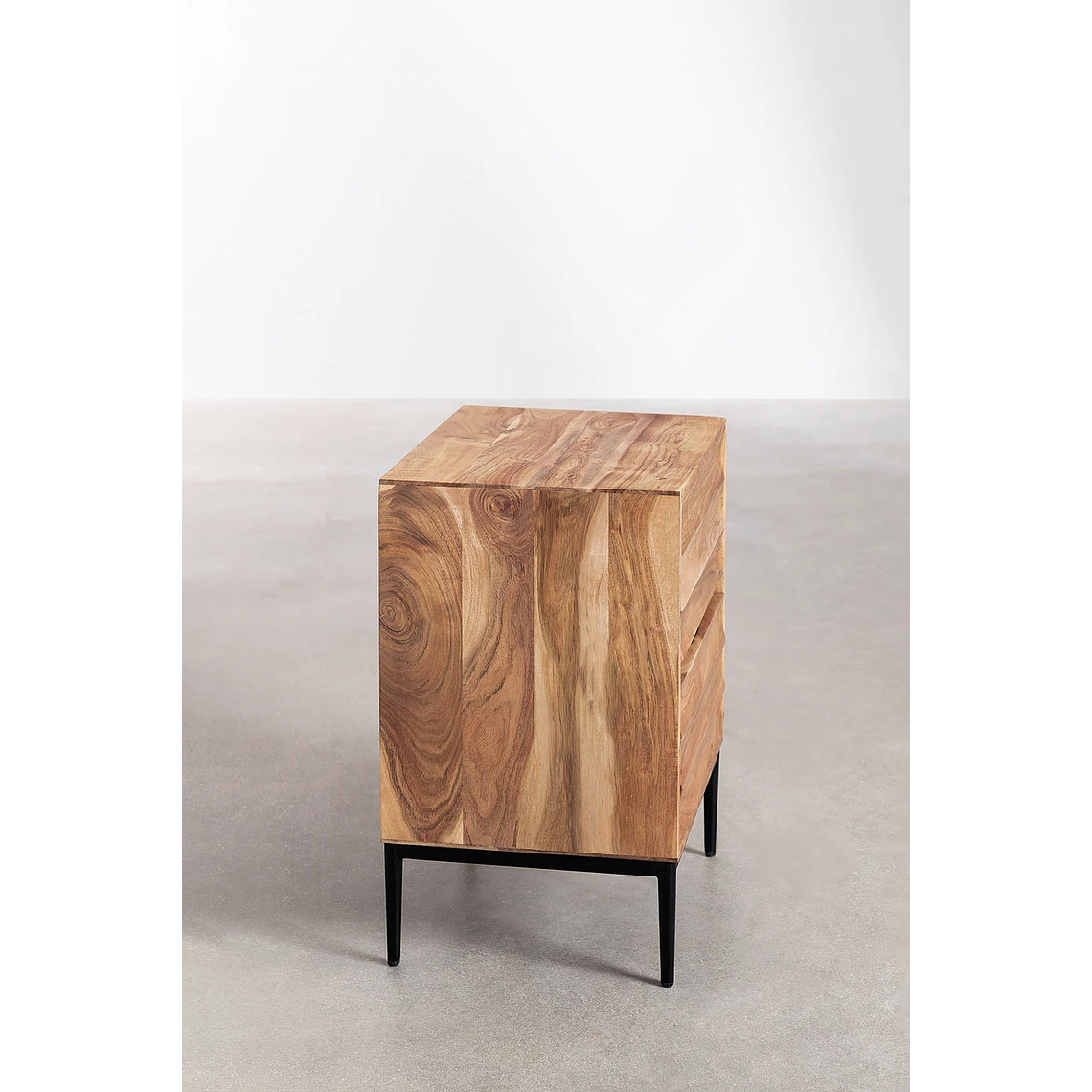Velador en Madera de Acacia Petter 3