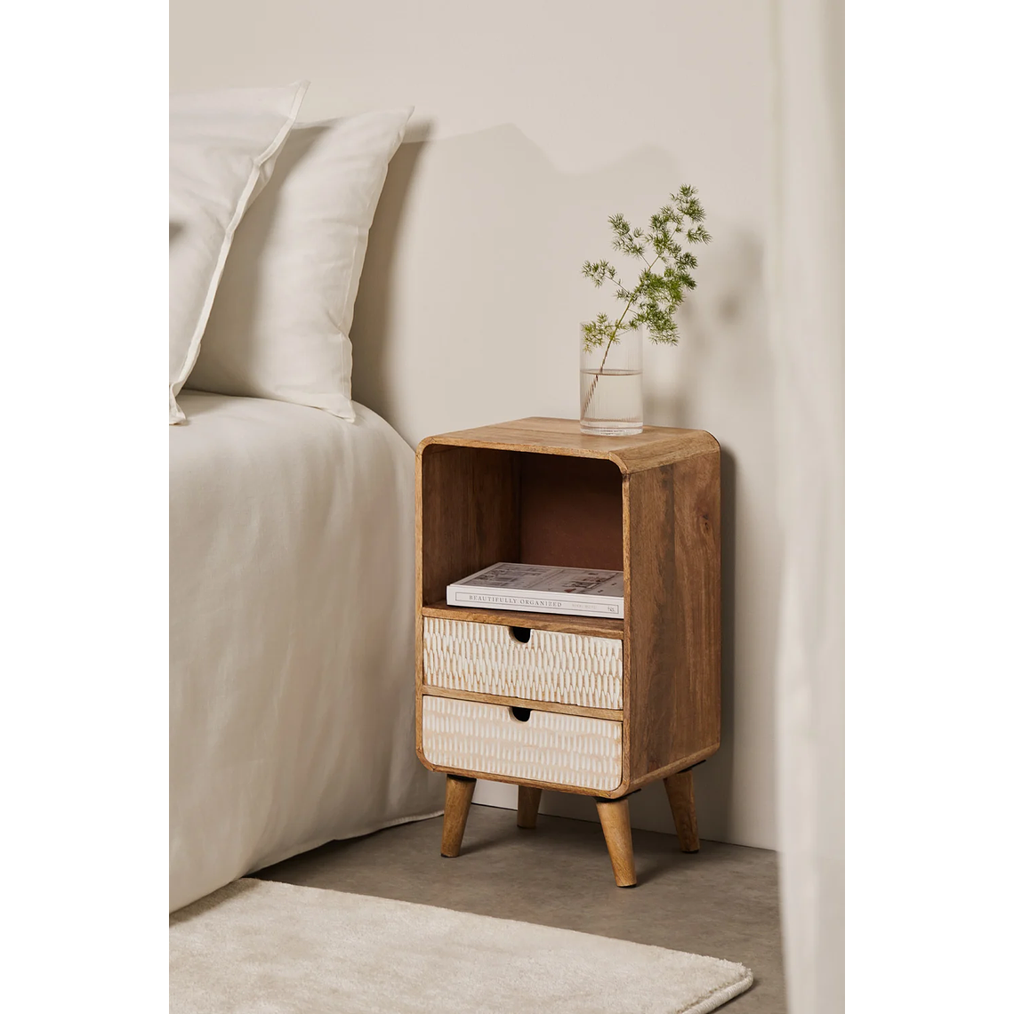 Velador con almacenaje en madera de mango Yulara 1