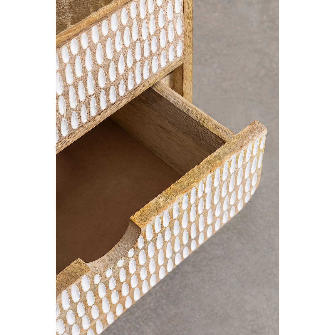 Velador con almacenaje en madera de mango Yulara 6